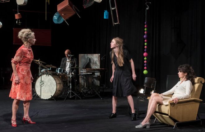 Donna Donna, Orkater | Lidwien Roothaan